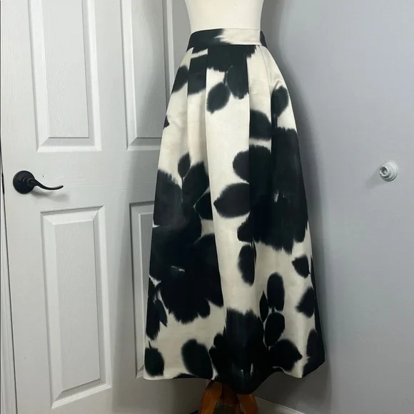 Brooks Brothers Floral A-Line Maxi Skirt in Twill - Picture 4 of 14